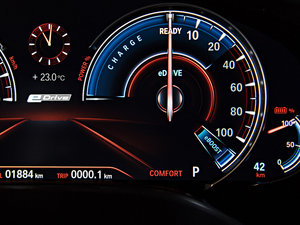 2017740Le xDrive п؅^