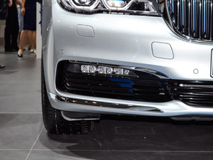 2017740Le xDrive (x)(ji)^