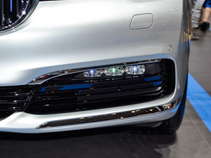 2017740Le xDrive (x)(ji)^