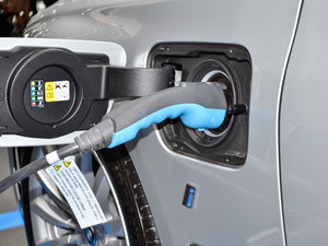 2017740Le xDrive (x)(ji)^