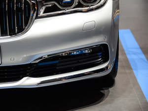 2017740Le xDrive (x)(ji)^