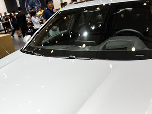 2017740Le xDrive (x)(ji)^