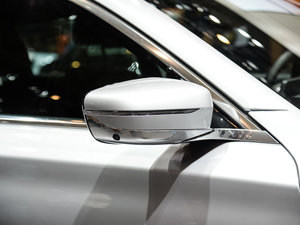 2017740Le xDrive (x)(ji)^