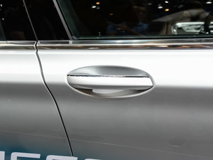 2017740Le xDrive (x)(ji)^