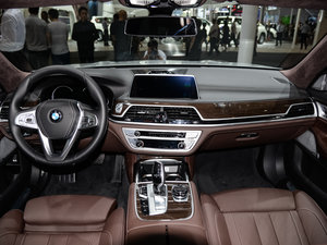 2017740Le xDrive п؅^