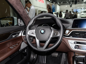 2017740Le xDrive п؅^