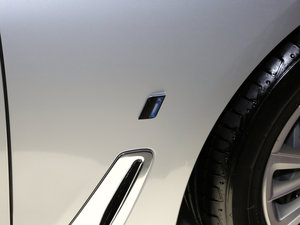 2017740Le xDrive (x)(ji)^