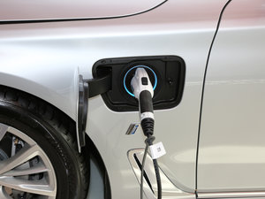 2017740Le xDrive (x)(ji)^