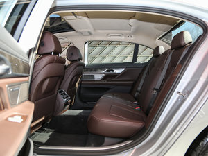 2017740Le xDrive ſg