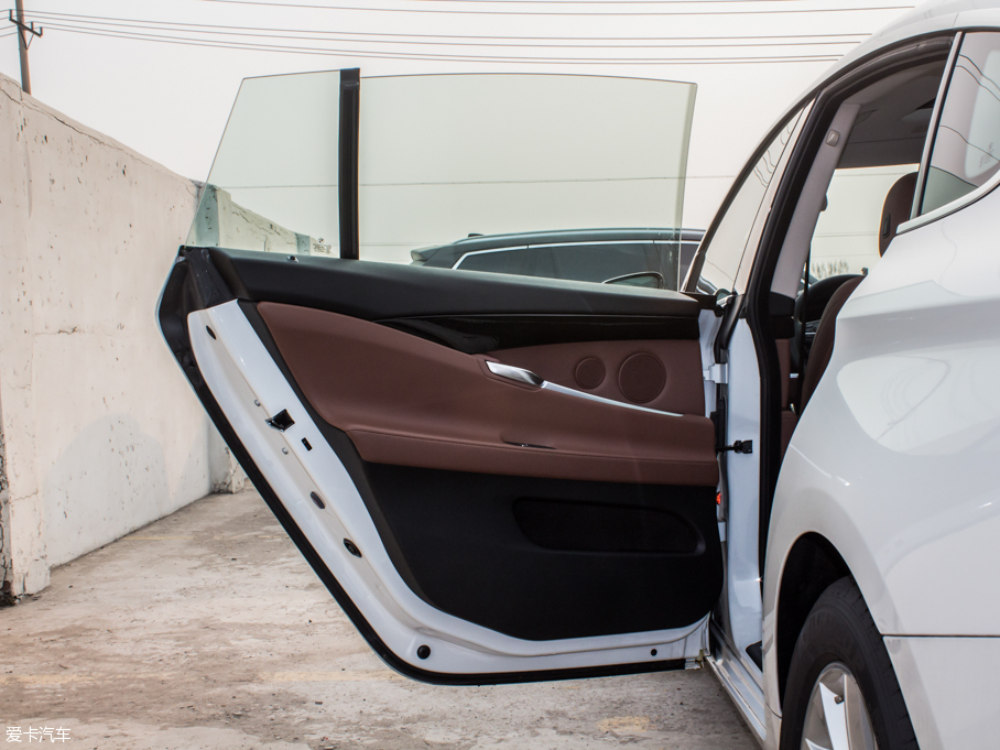 2015R5ϵGT 528i I