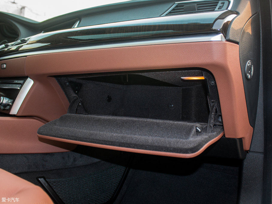 2015R5ϵGT 528i I