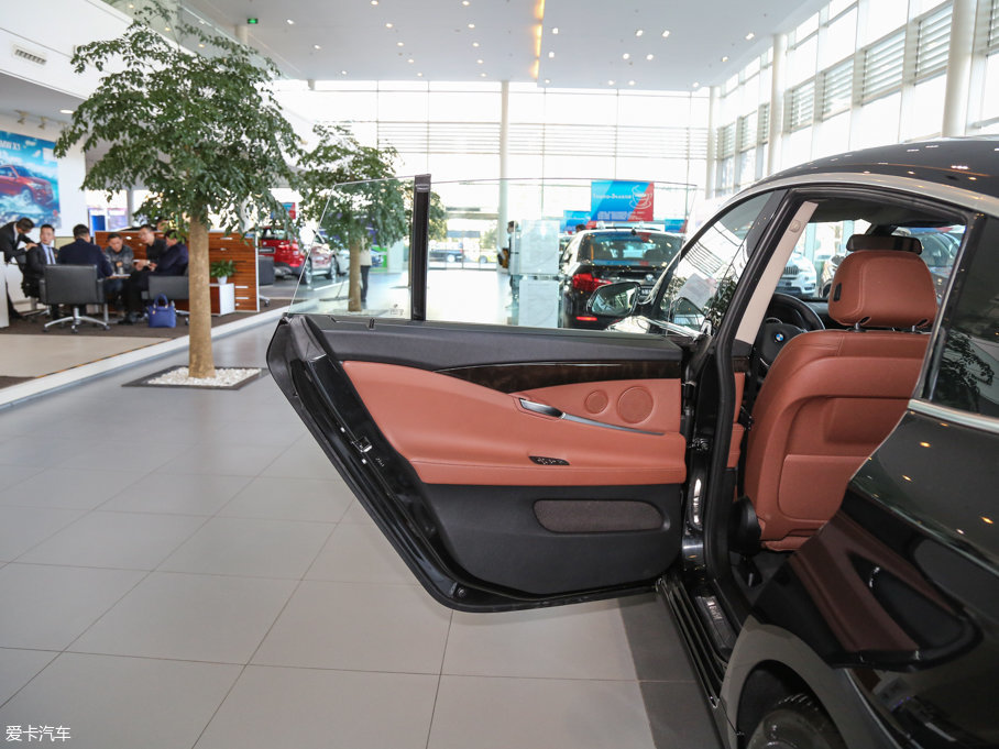 2015R5ϵGT 535i I