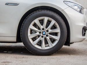 2015款528i 领先型 轮圈