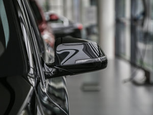 2015款528i 豪华型 后视镜