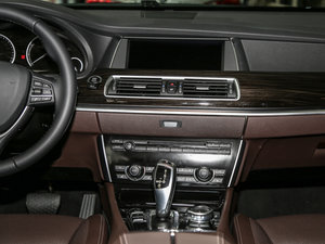 2015款528i 豪华型 中控台