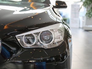 2015款535i 领先型 大灯