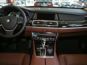 2015款535i 领先型 中控台