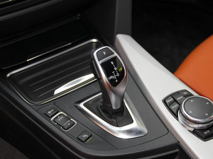 2015款428i 限量版 换挡杆