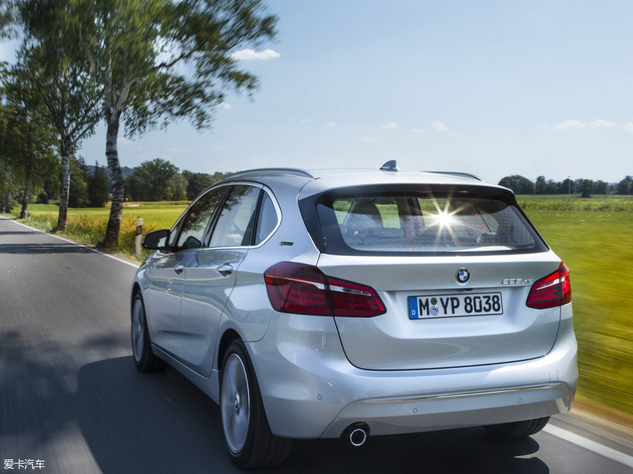 2015R2ϵʽτ܇ 225xe plug-in hybrid