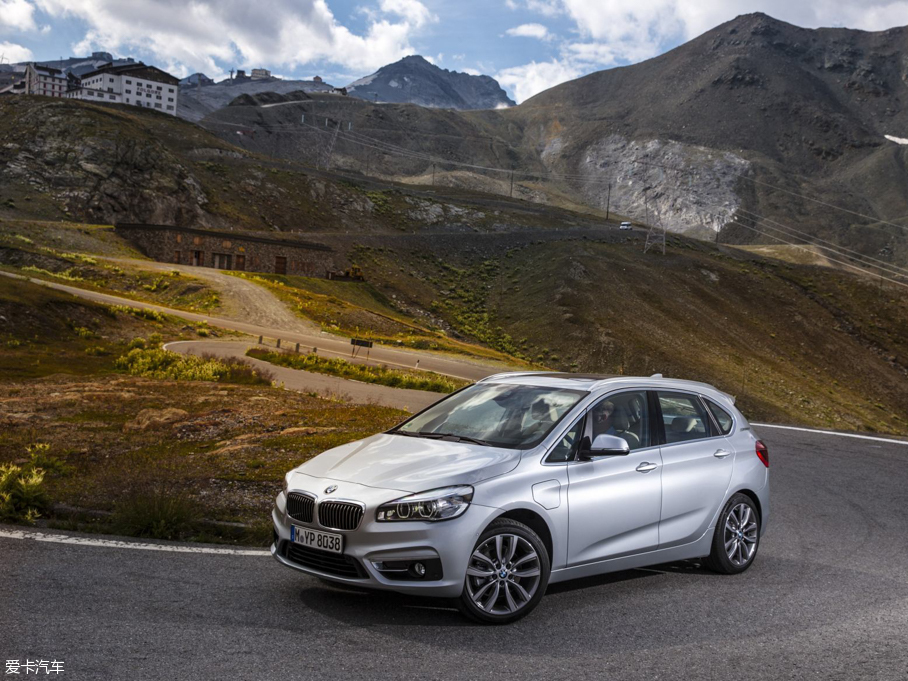 2015R2ϵʽτ܇ 225xe plug-in hybrid