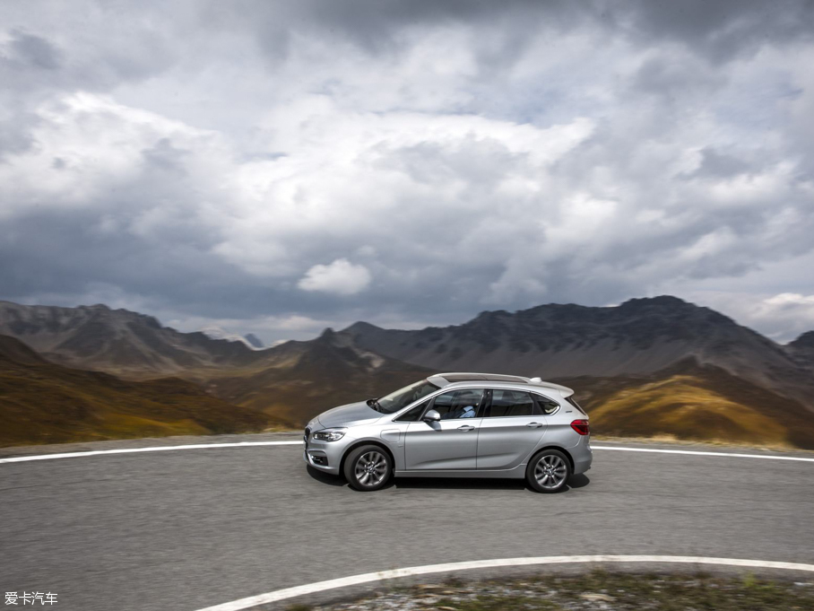 2015R2ϵʽτ܇ 225xe plug-in hybrid