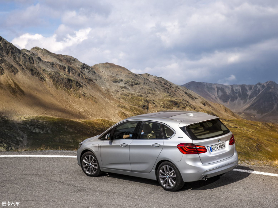 2015R2ϵʽτ܇ 225xe plug-in hybrid