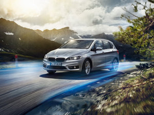 2015款225xe plug-in hybrid 整体外观
