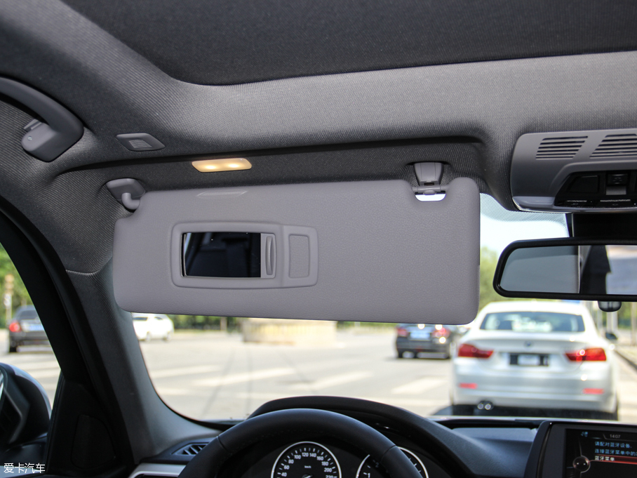 2016R3ϵ܇ 320i r