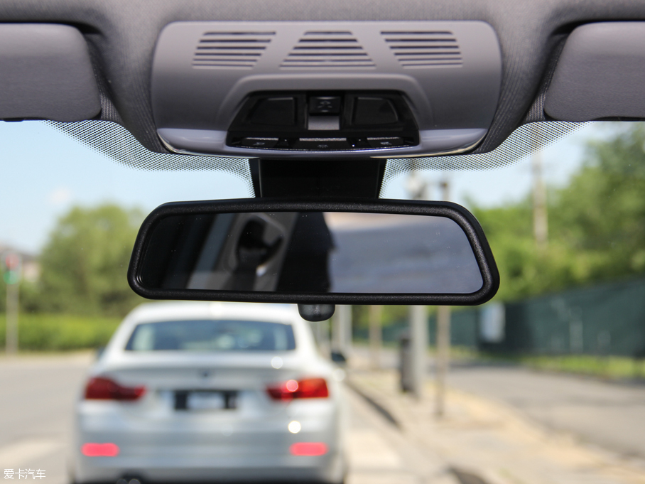 2016R3ϵ܇ 320i r