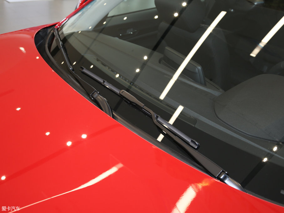 2017��R2ϵ�p�T 220i �I(l��ng)����