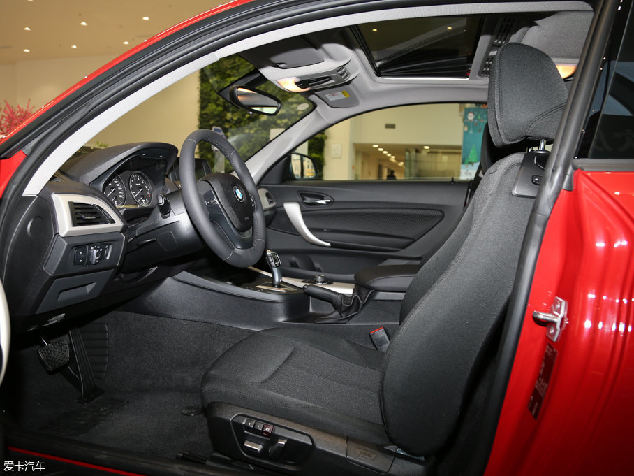 2017��R2ϵ�p�T 220i �I(l��ng)����