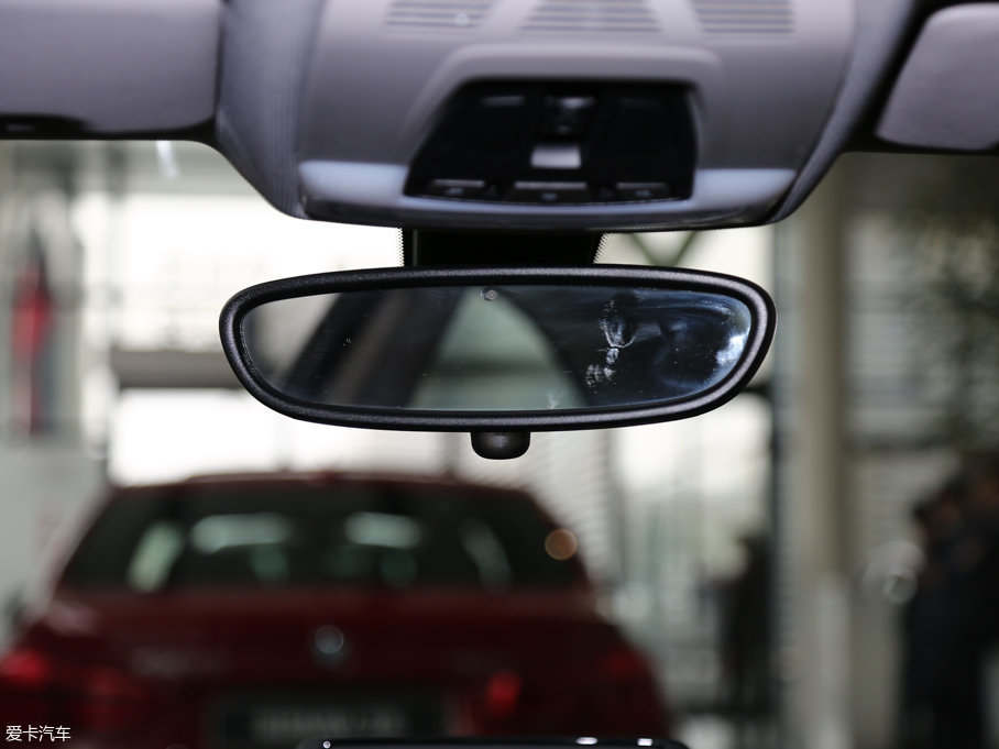 2017��R2ϵ�p�T 220i �\���OӋ���b