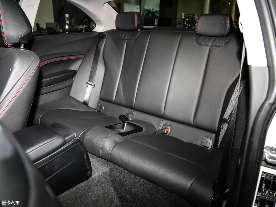 2017��R2ϵ�p�T 220i �\���O(sh��)Ӌ���b