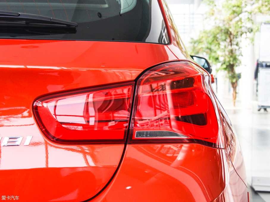 2016R1ϵɎ 118i I