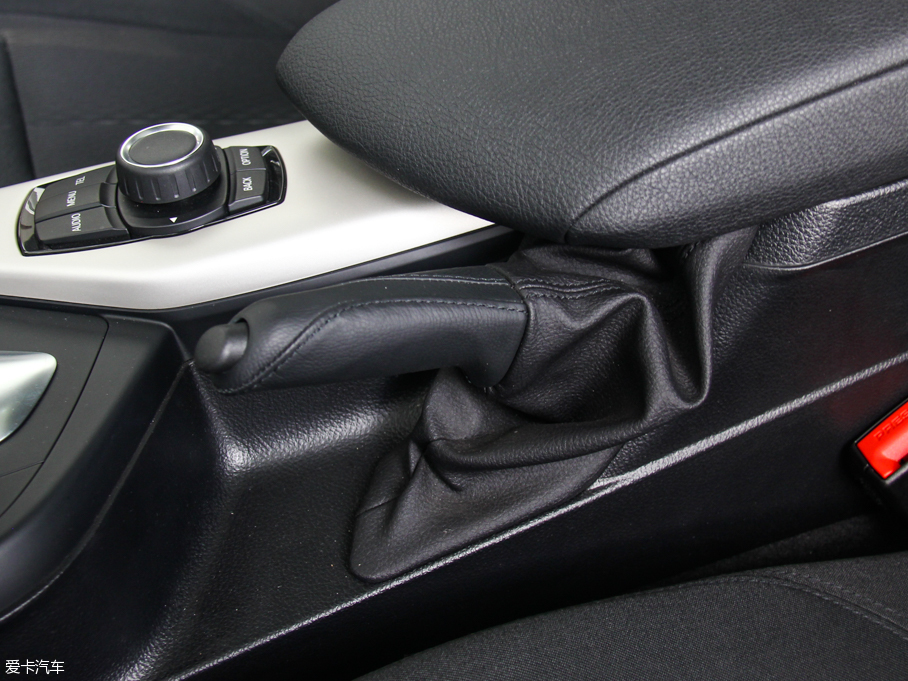 2016R1ϵɎ 118i I