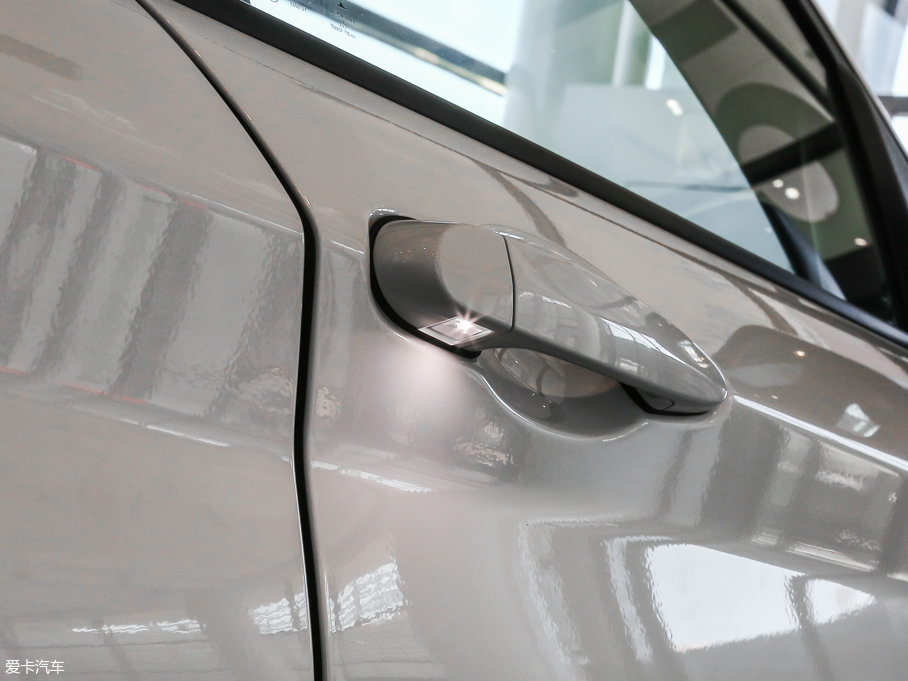 2016R1ϵɎ 120i \OӋb