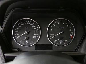 2016款120i 领先型 仪表