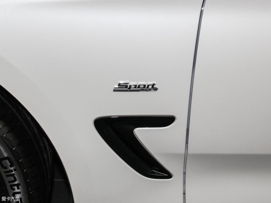 2016R3ϵGT 320i OӋb