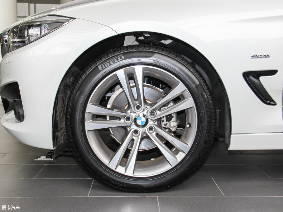 2016R3ϵGT 320i OӋb