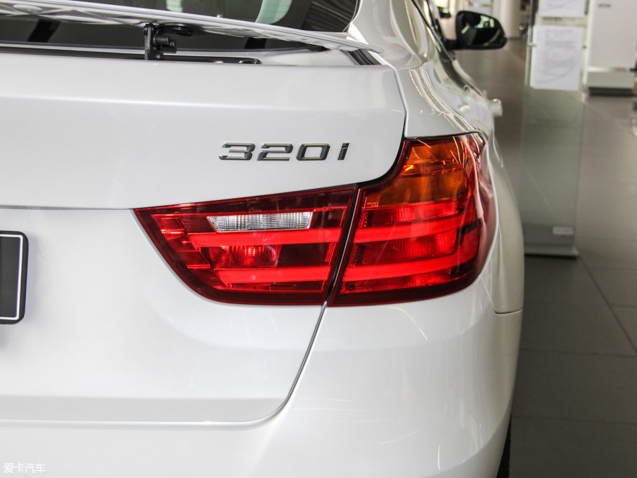 2016R3ϵGT 320i OӋb