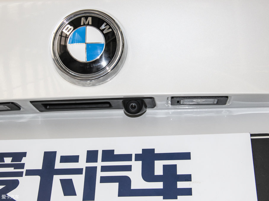 2016R3ϵGT 320i OӋb