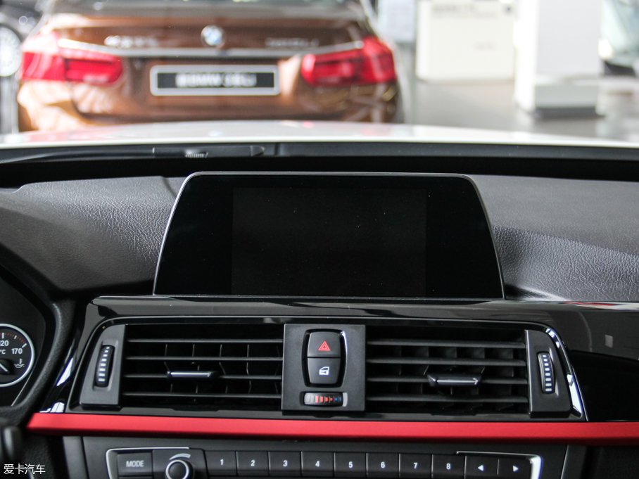 2016R3ϵGT 320i OӋb