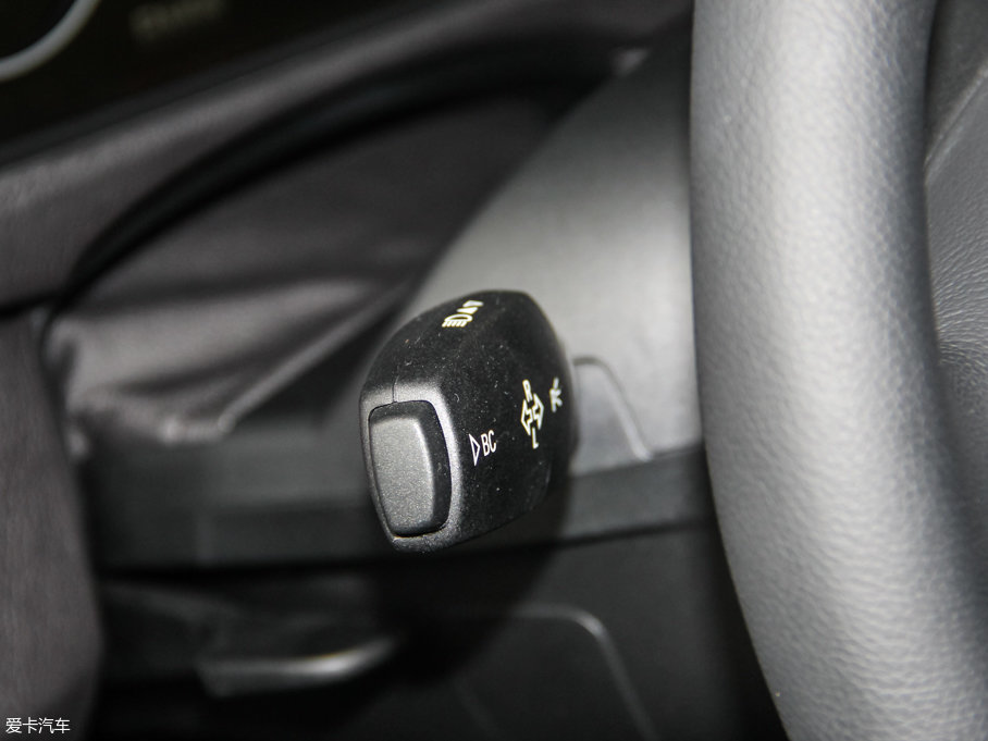 2016R3ϵGT 320i OӋb