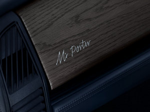 2016款MR Porter Limited Edition 空间座椅