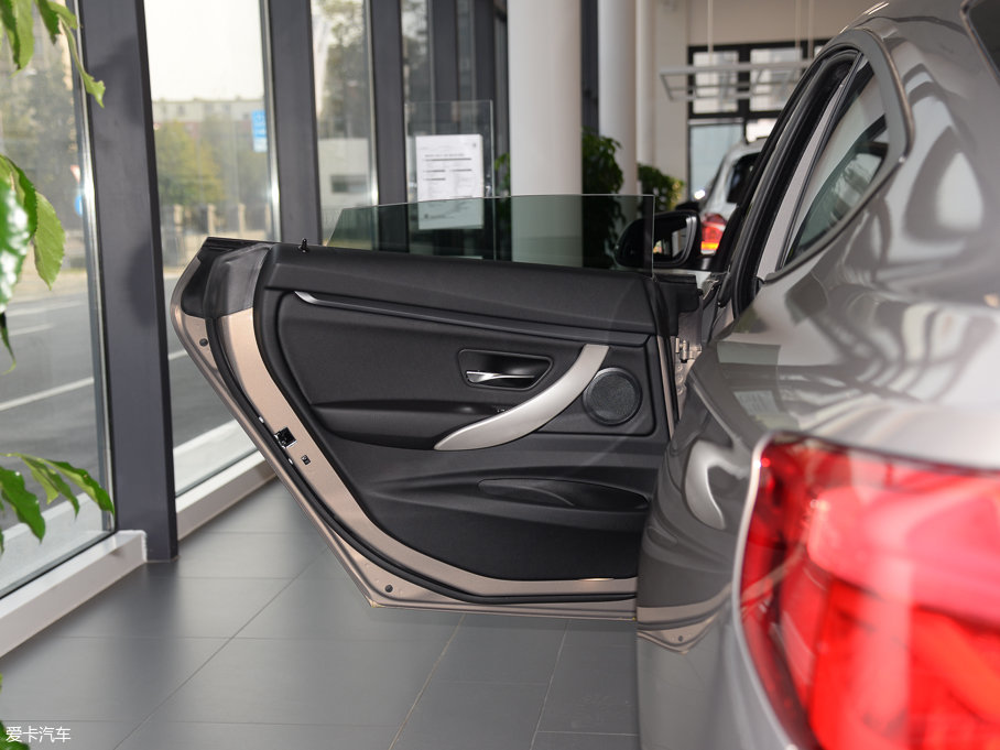 2017R3ϵGT 320i r