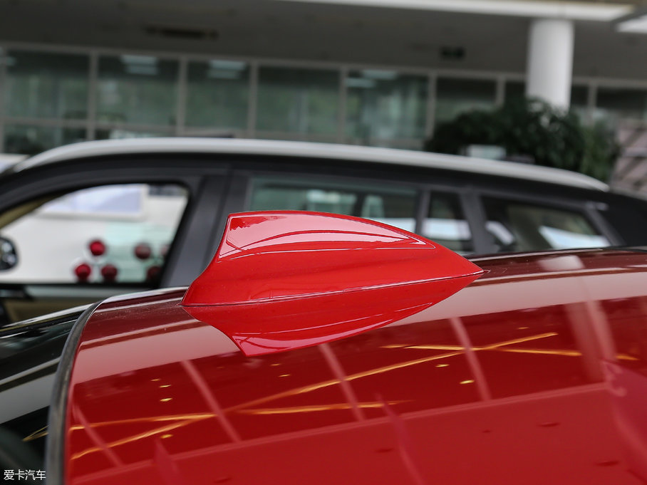 2017R3ϵGT 320i AOӋb