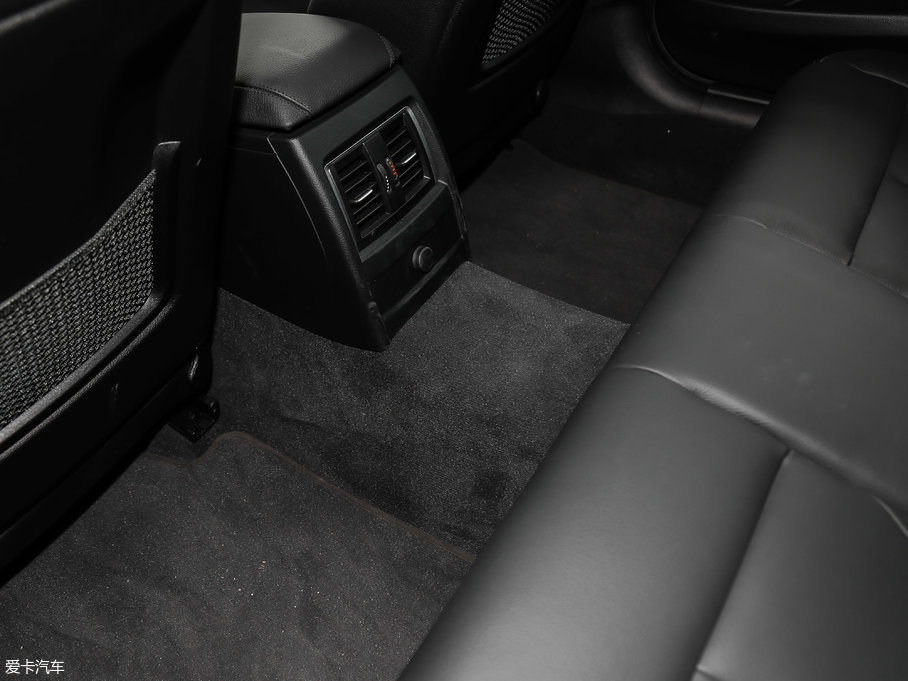 2017R3ϵGT 320i AOӋb