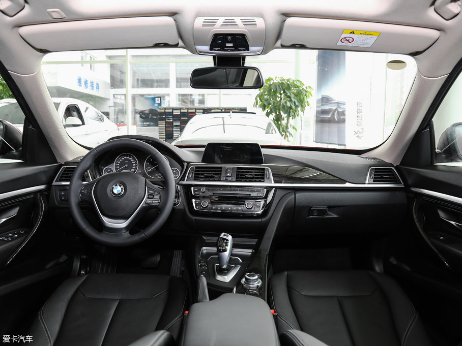 2017R3ϵGT 320i AOӋb