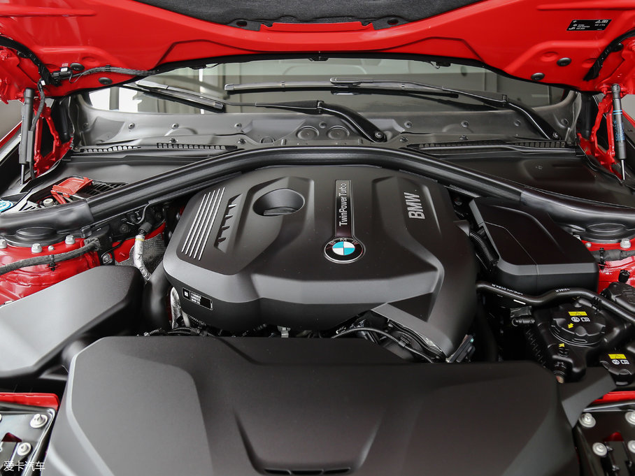 2017R3ϵGT 320i AOӋb