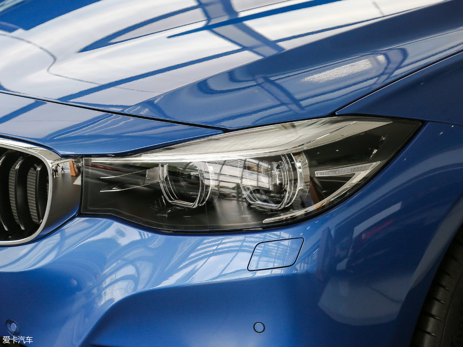 2017R3ϵGT 320i M\